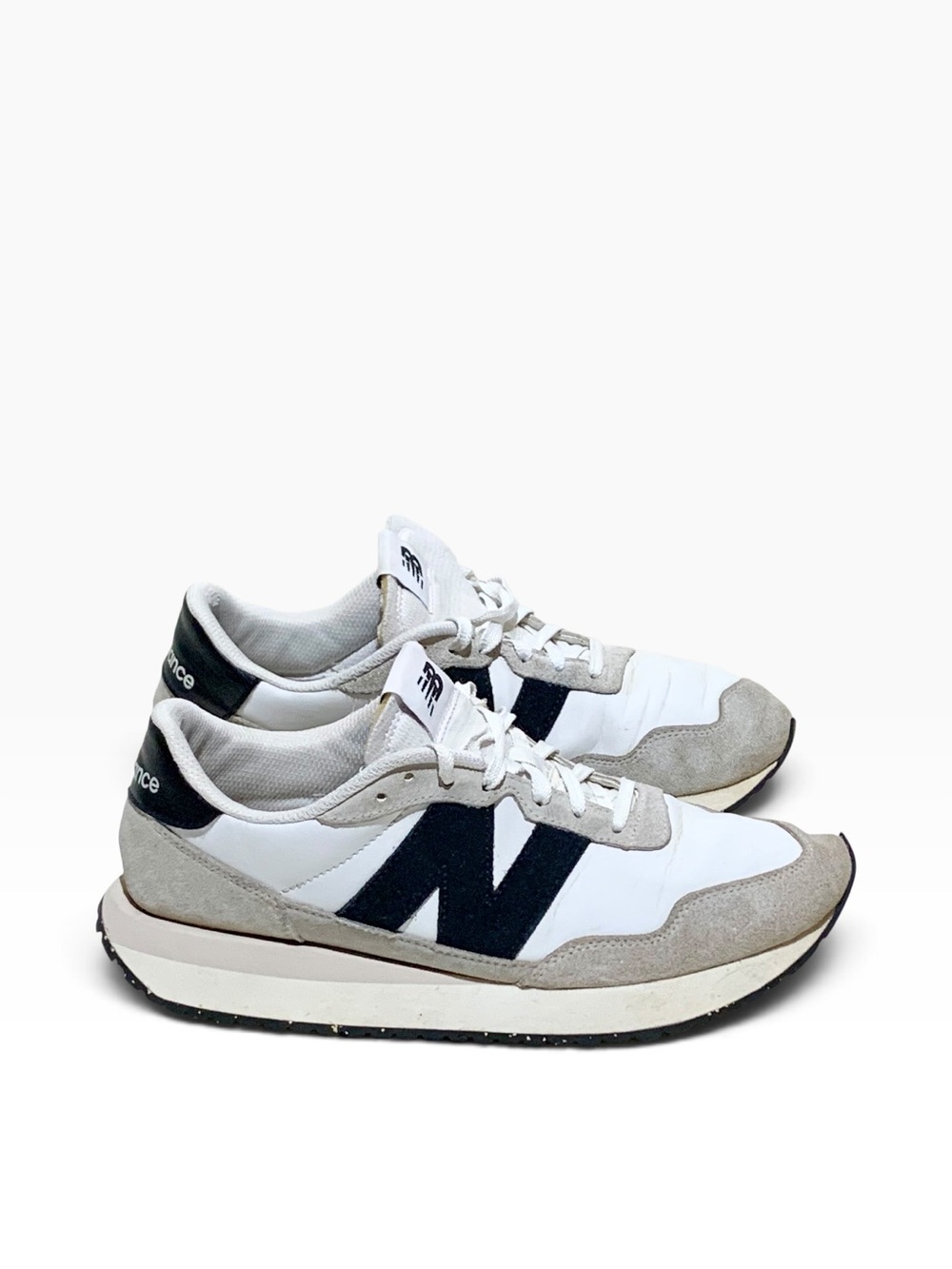 Mens New Balance 237 Retro Runners Size 9.5